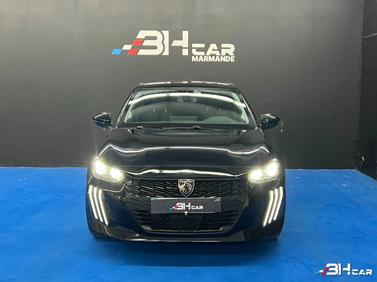 Peugeot 208 - photo 3