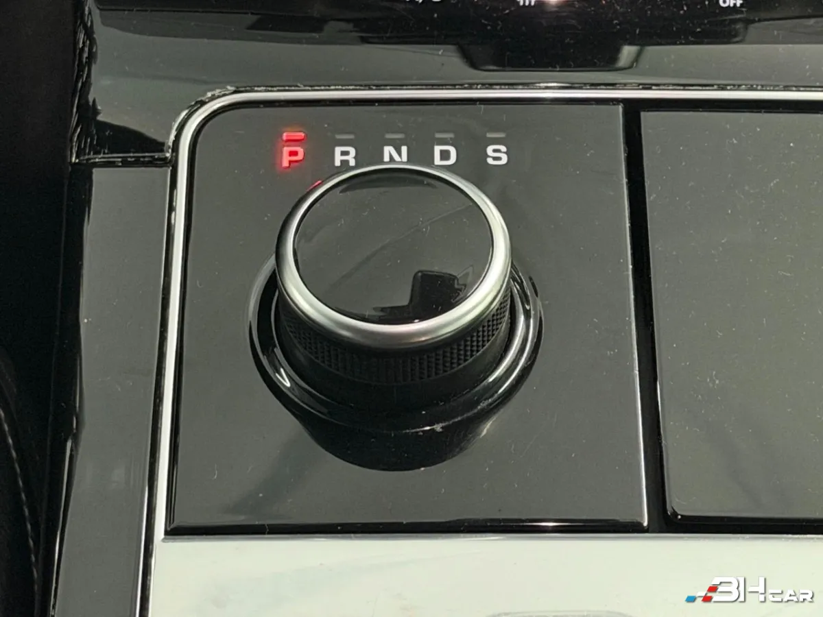 Land Rover Range Rover Velar - photo 26