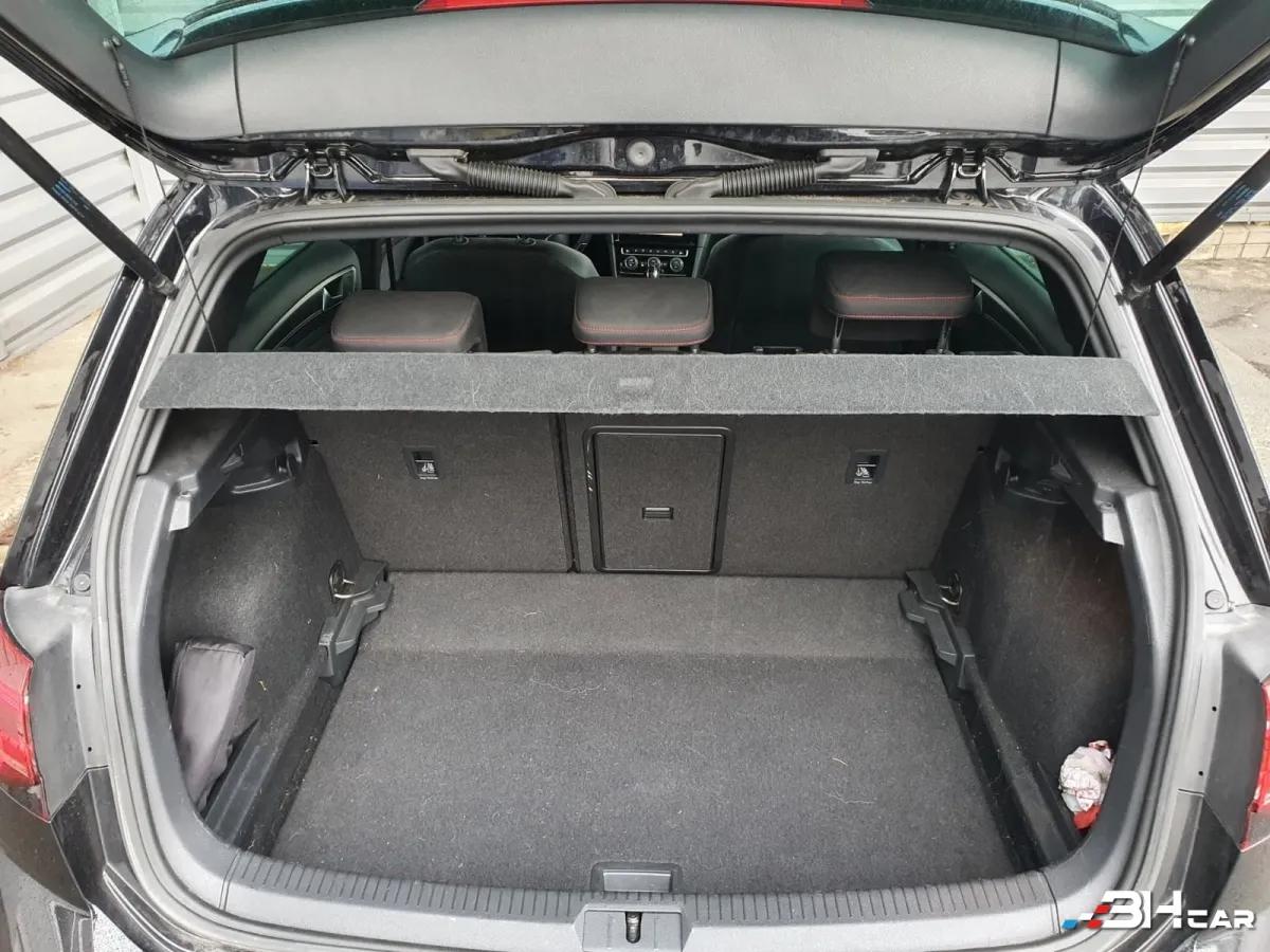 Aperçu indisponible de Volkswagen Golf