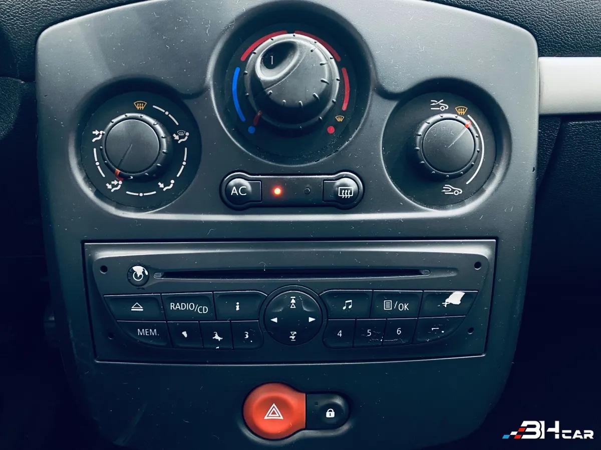 Aperçu indisponible de RENAULT Clio