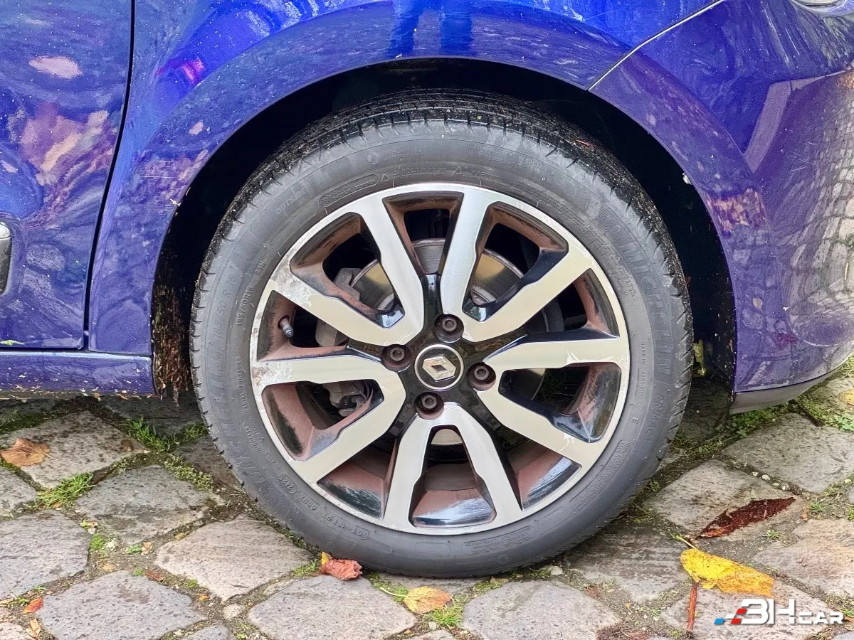 Renault Twingo - photo 25