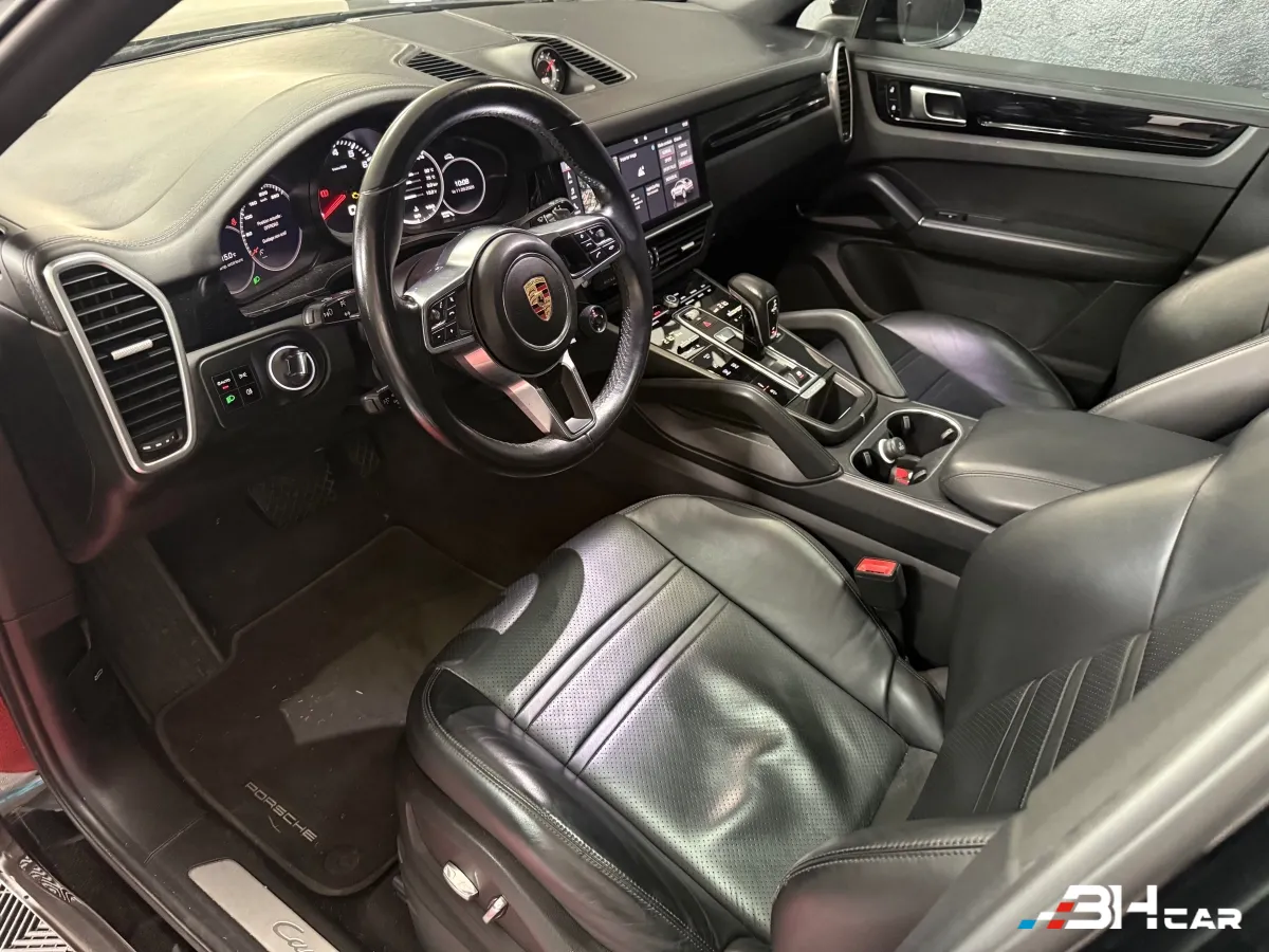 Porsche Cayenne - photo 12