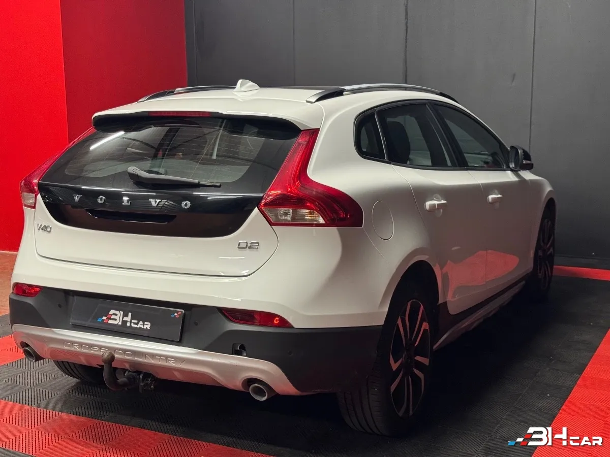Volvo V40 - photo 6