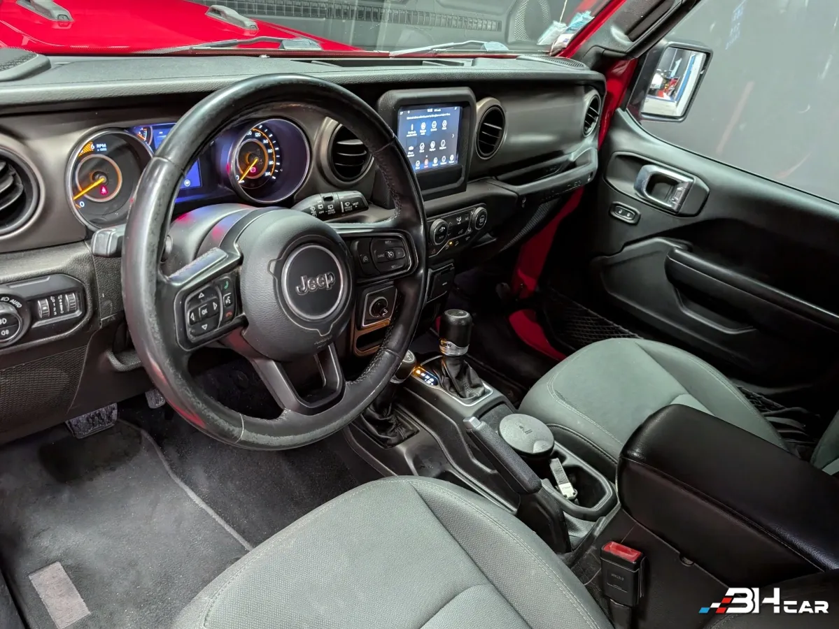 Jeep Wrangler - photo 13