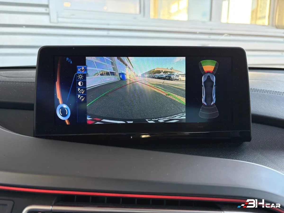 Bmw I8 - photo 15