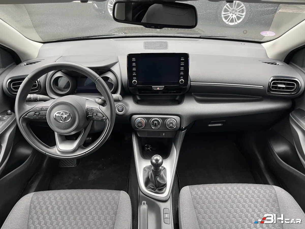 Toyota Yaris - photo 12