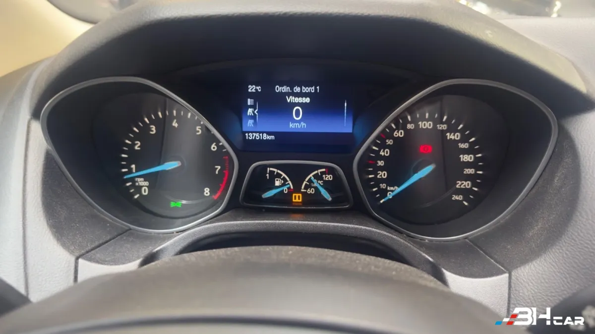 Ford Focus - photo 26