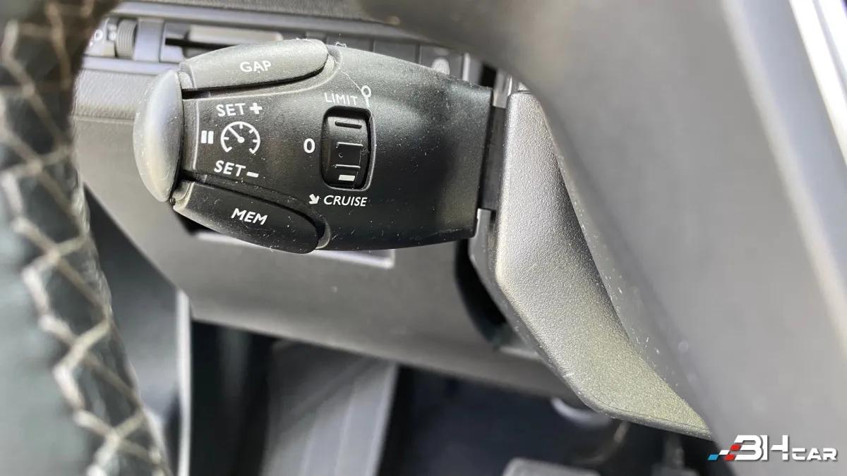 Aperçu indisponible de Peugeot 5008