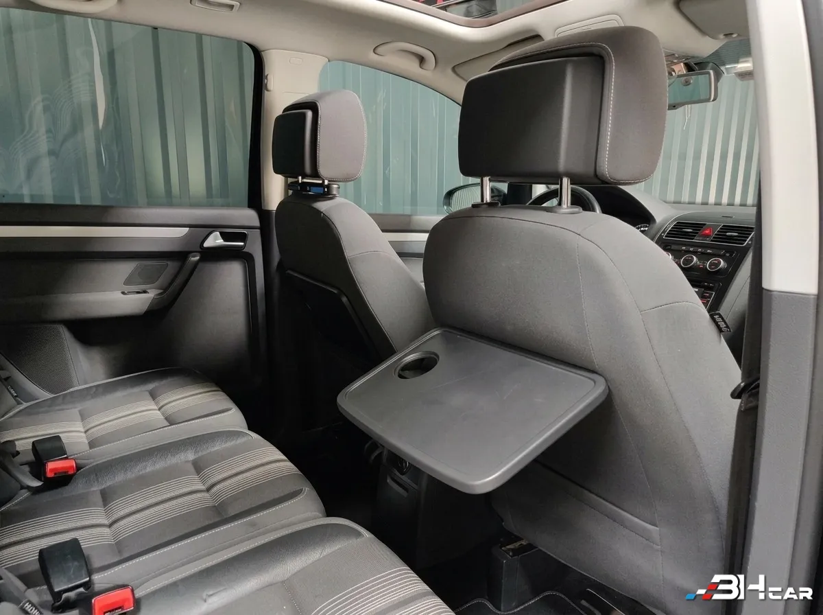 Volkswagen Touran - photo 10