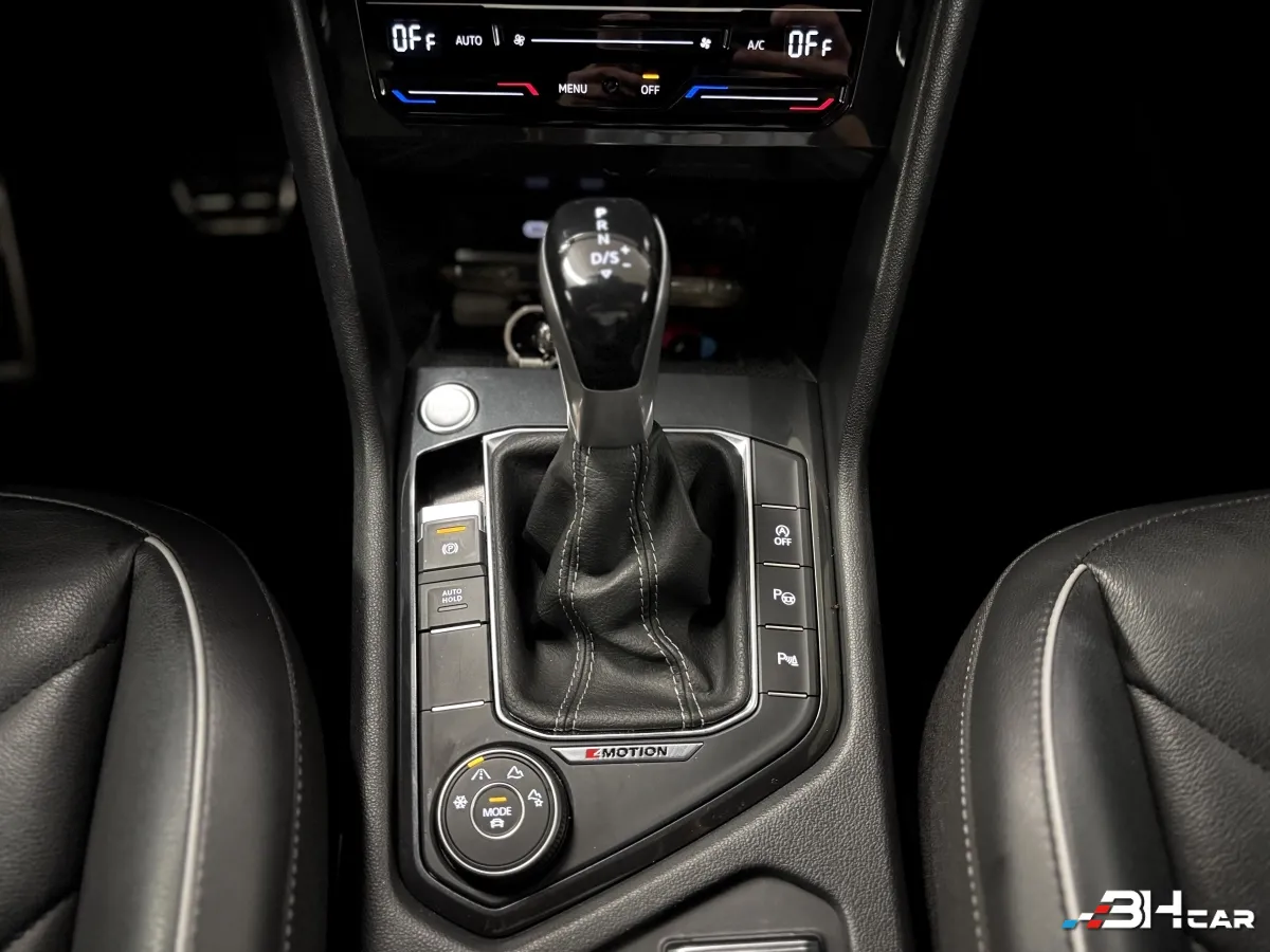 Volkswagen Tiguan - photo 22