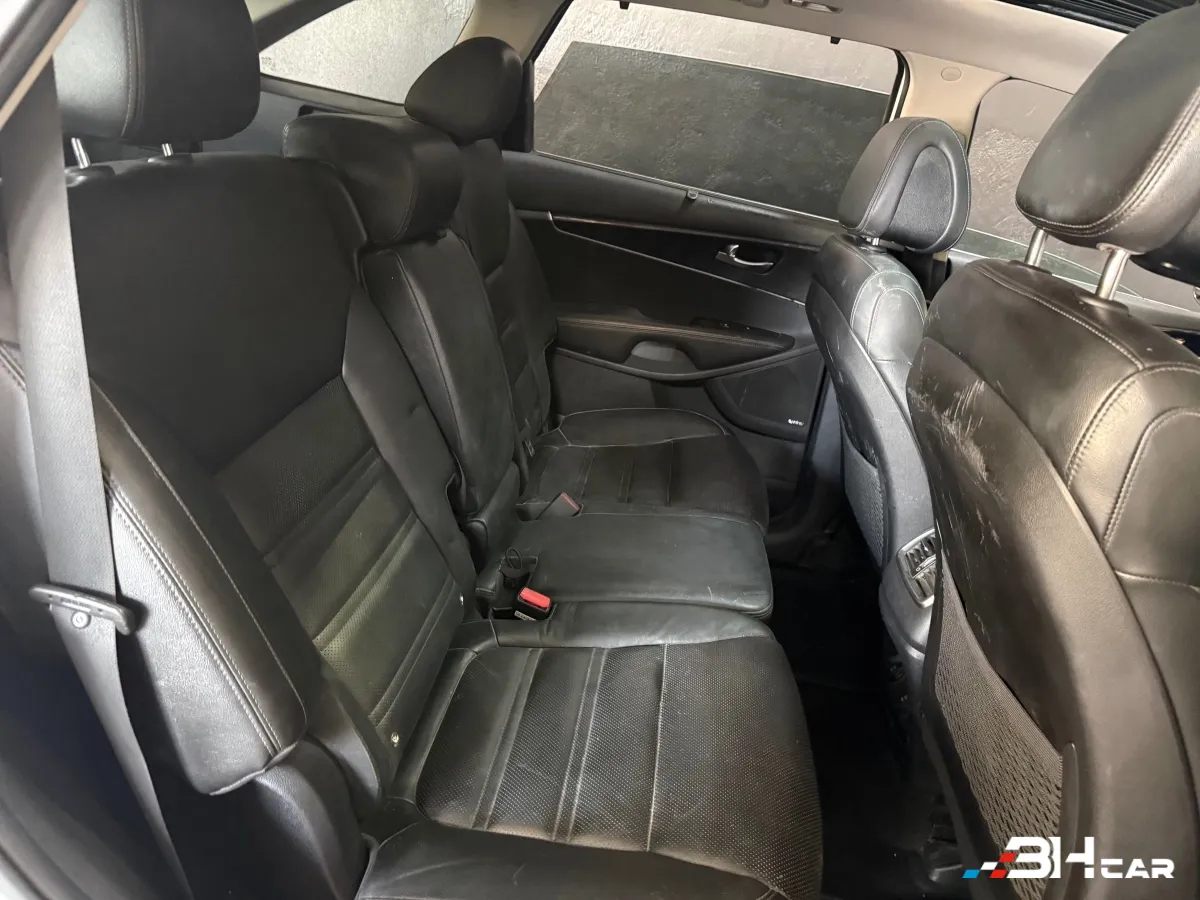 Kia Sorento - photo 20