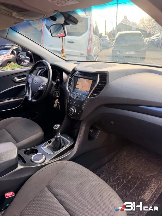Hyundai Santa Fe - photo 11