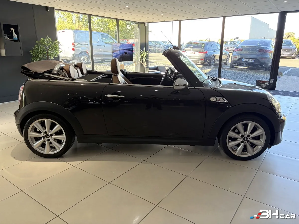 Mini Cabrio - photo 3
