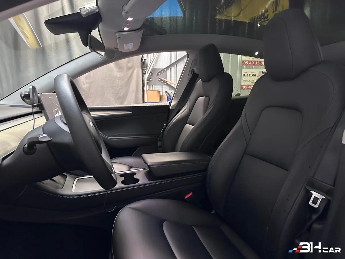 Aperçu indisponible de Tesla Model-y