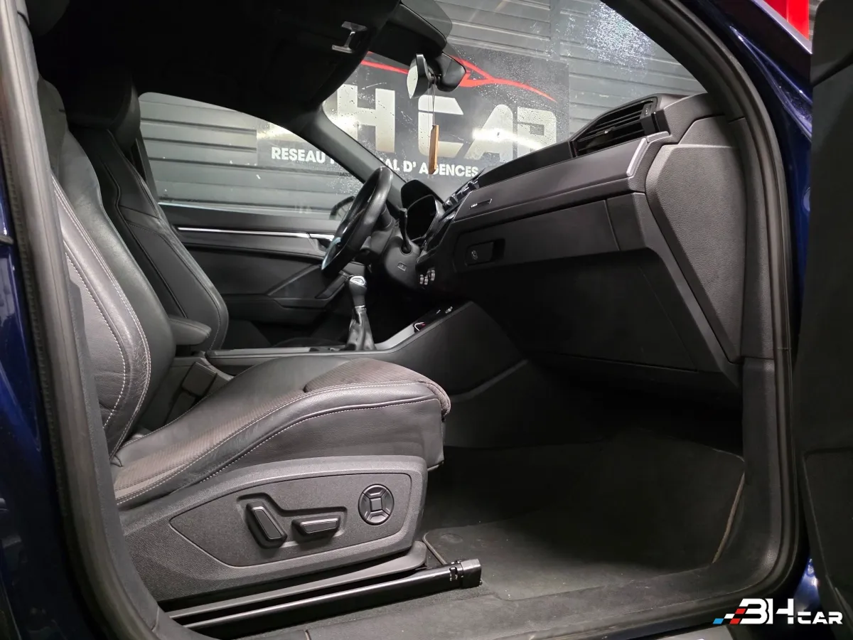 Audi Q3 - photo 8