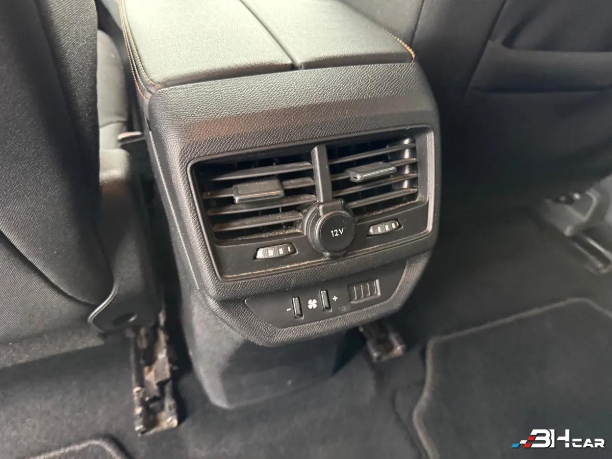 Aperçu indisponible de Peugeot 5008