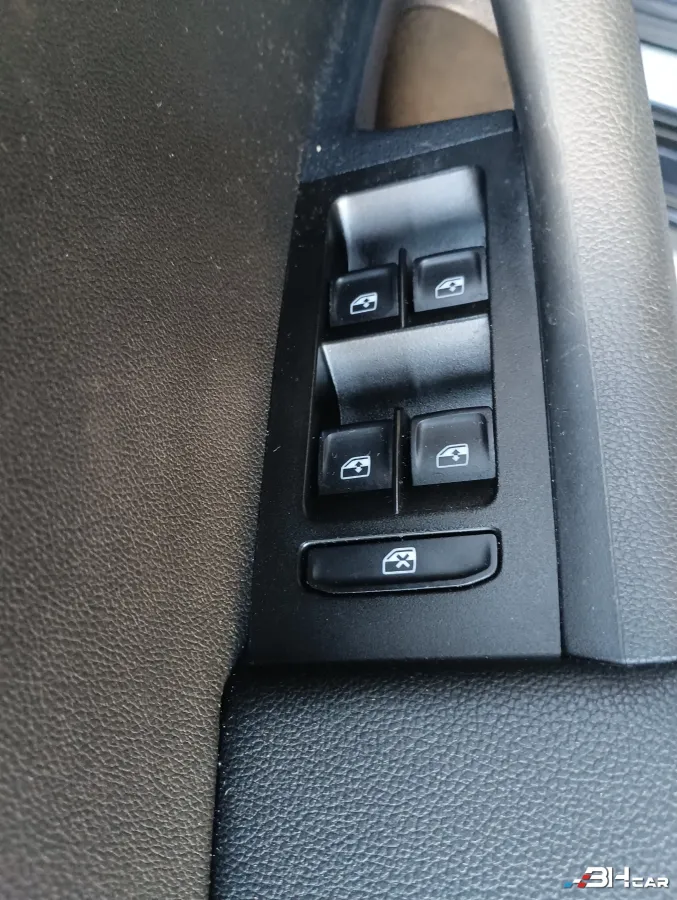 Skoda Octavia - photo 23