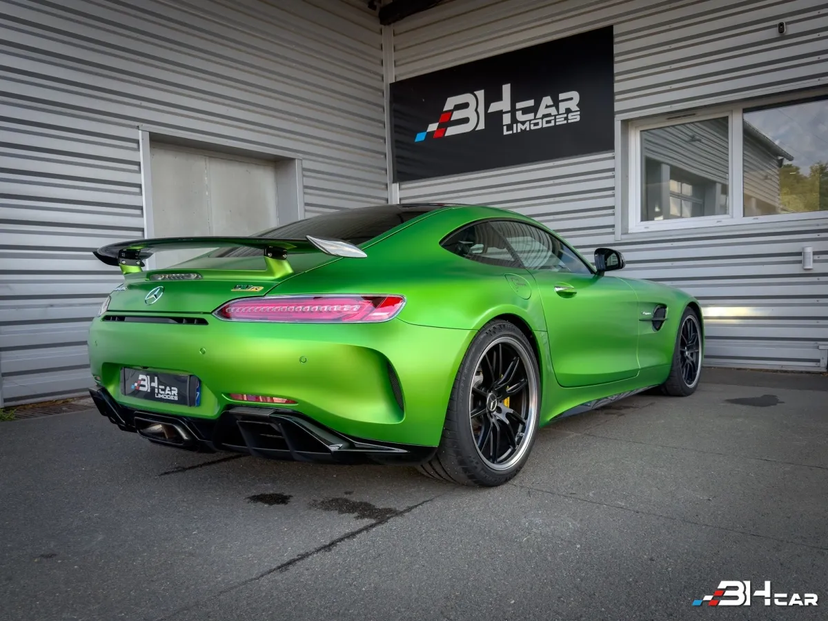 Mercedes AMG GT R - photo 4