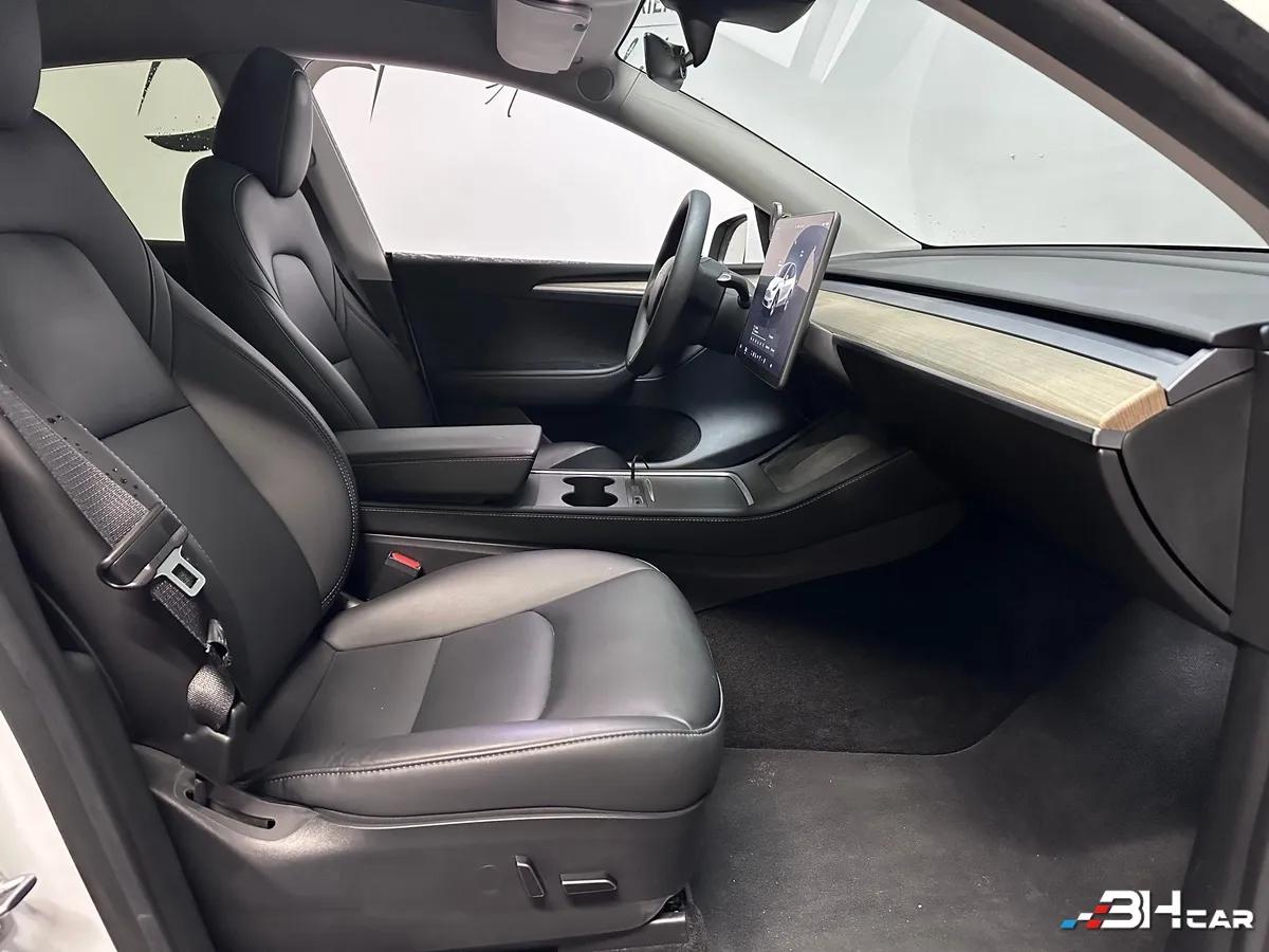 Aperçu indisponible de Tesla Model-y