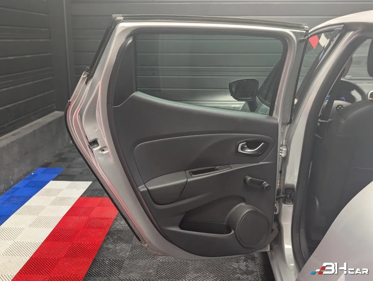 Renault Clio - photo 27