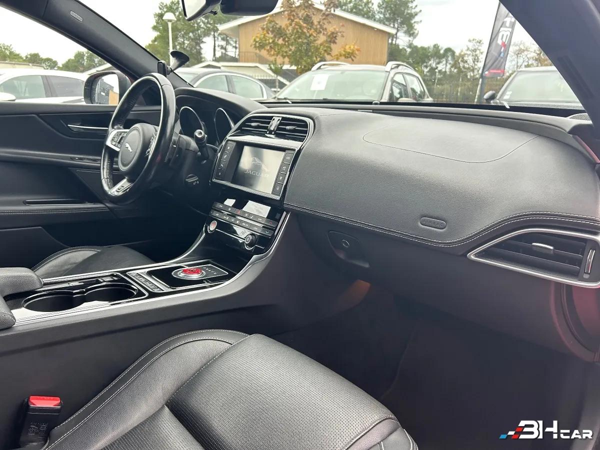 Aperçu indisponible de Jaguar XE