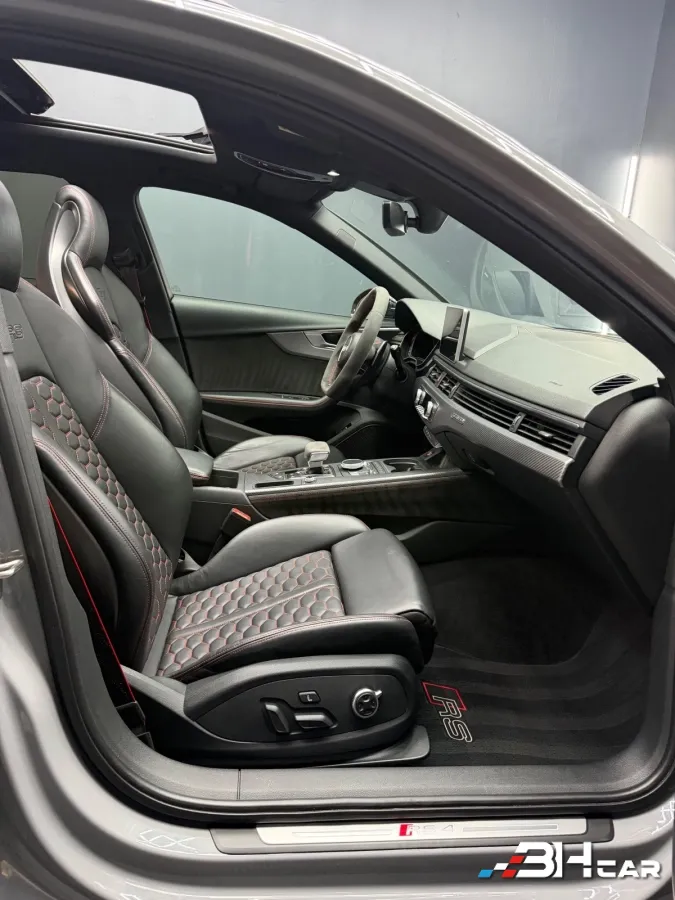 Audi Rs4 - photo 21