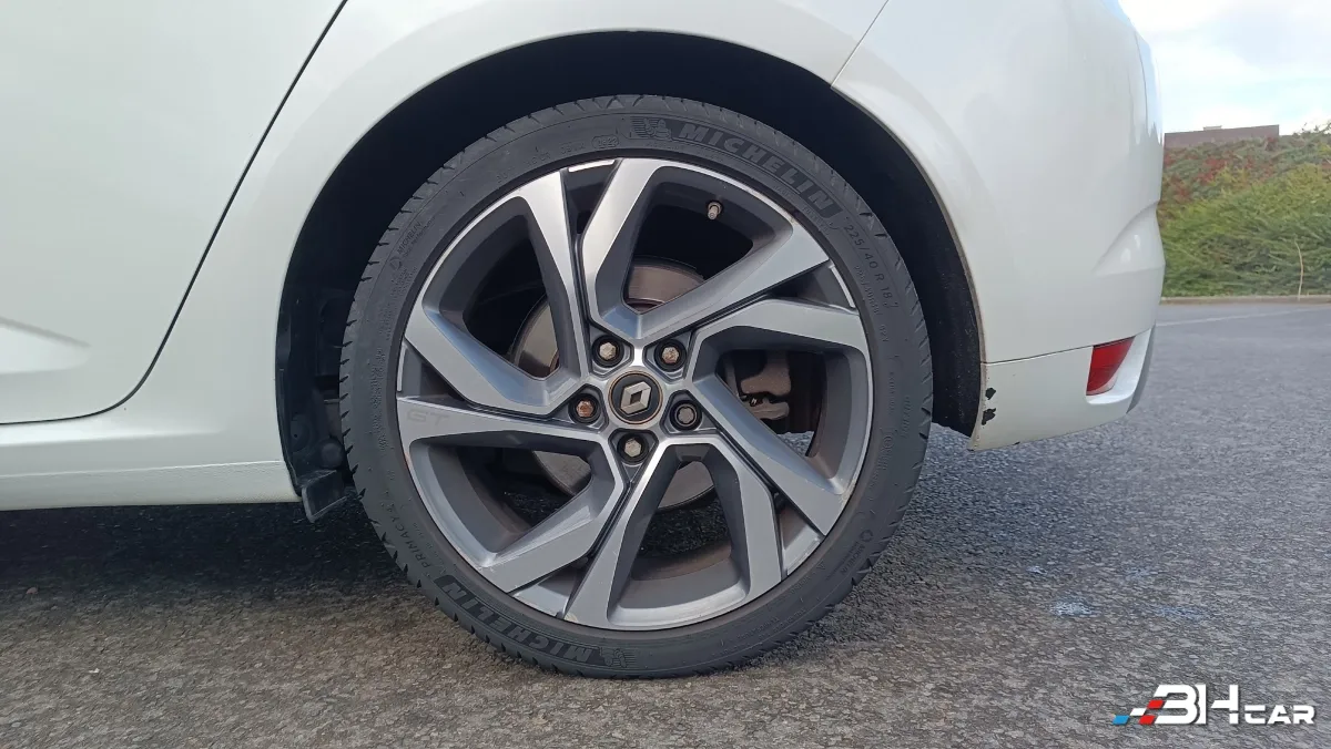 Renault Megane - photo 9
