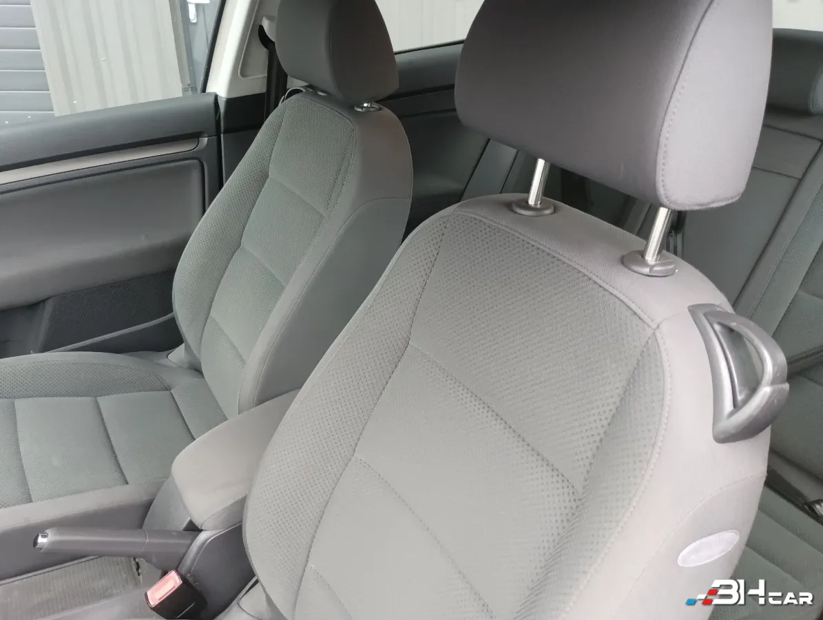 Volkswagen Golf - photo 17
