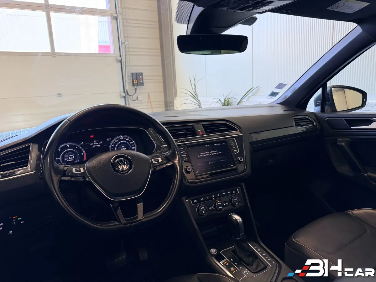 Volkswagen Tiguan - photo 12
