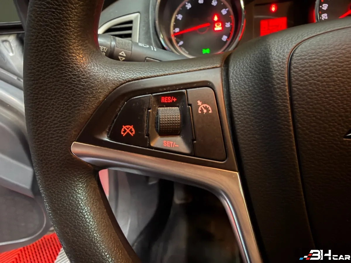 Opel Astra - photo 16