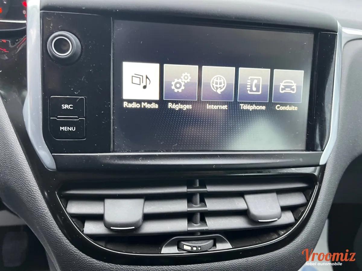 Peugeot 208 GENERATION-I 1.6 E-HDI 90 ACTIVE