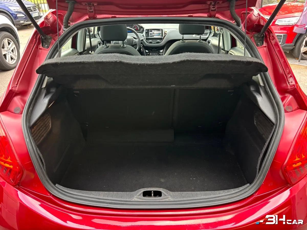 Aperçu indisponible de Peugeot 208