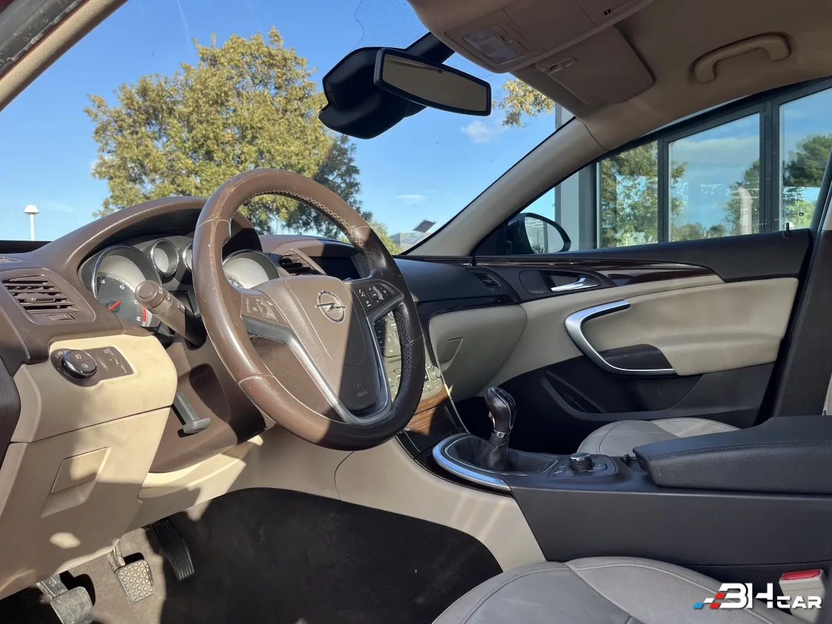 Opel Insignia - photo 8