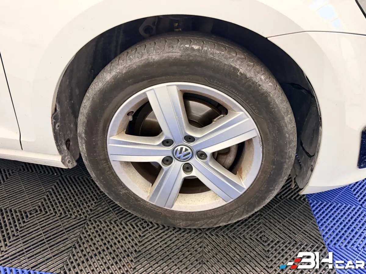 Volkswagen Golf - photo 25