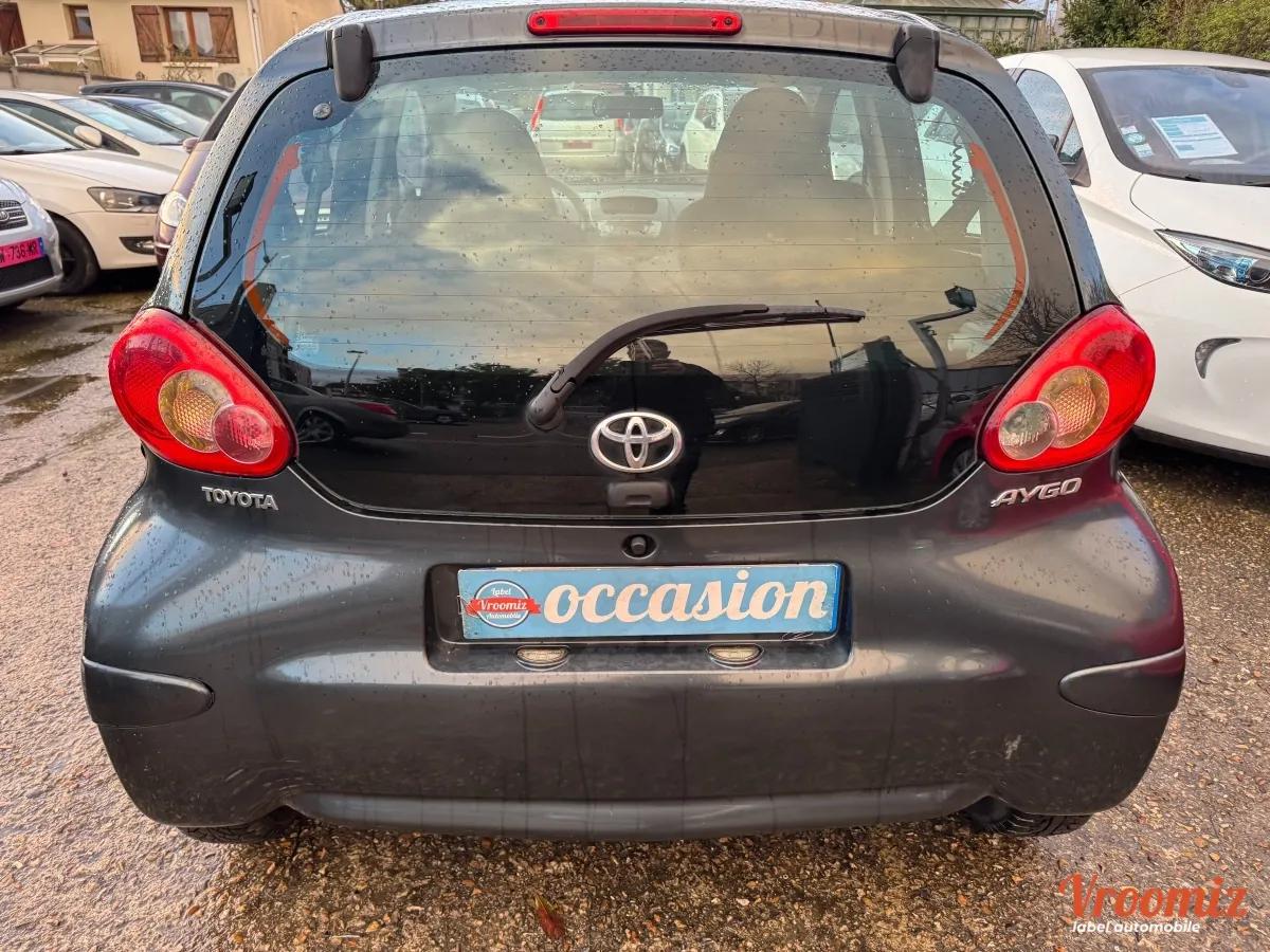 Toyota Aygo 1.0 VVTI 70 CONFORT