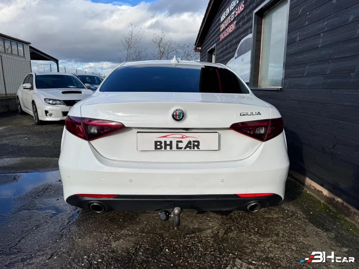 Aperçu indisponible de Alfa Romeo Giulia