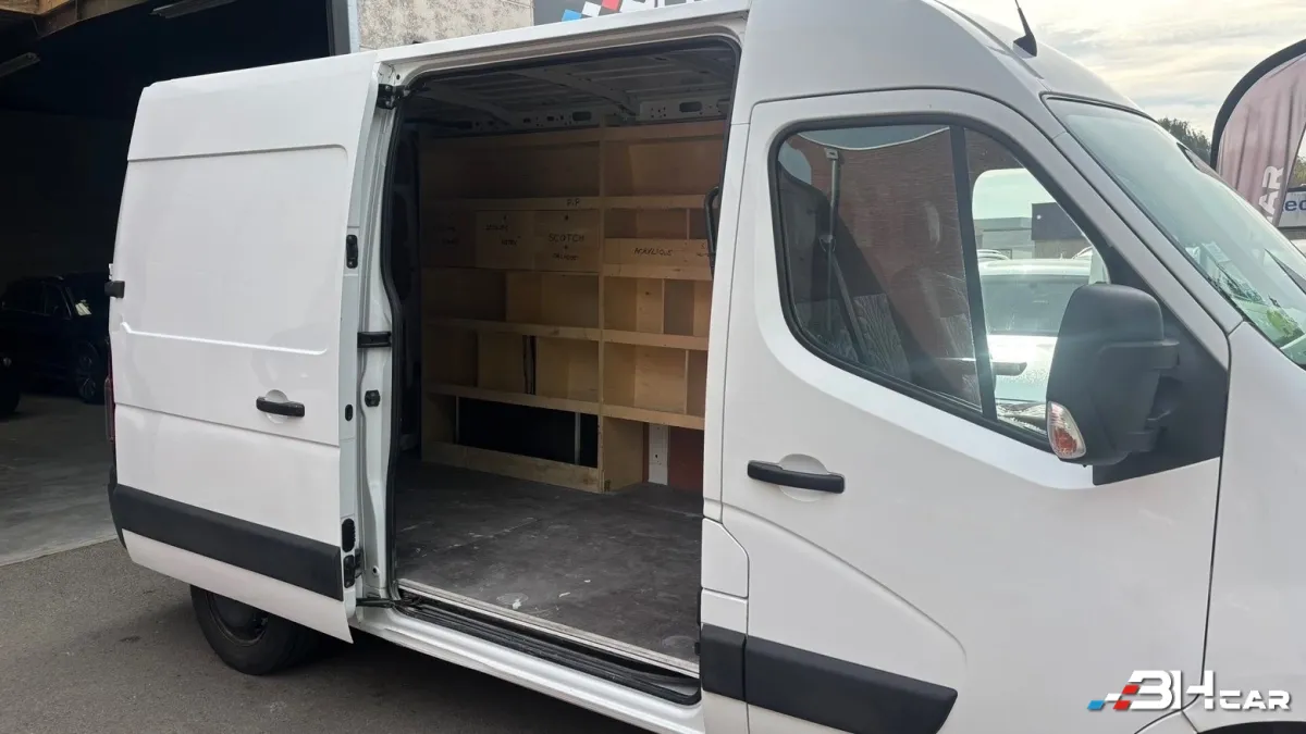 Renault Master Vu - photo 12