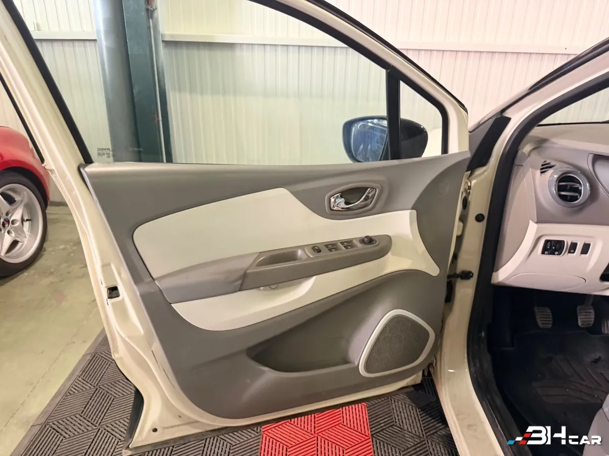 Renault Captur - photo 12
