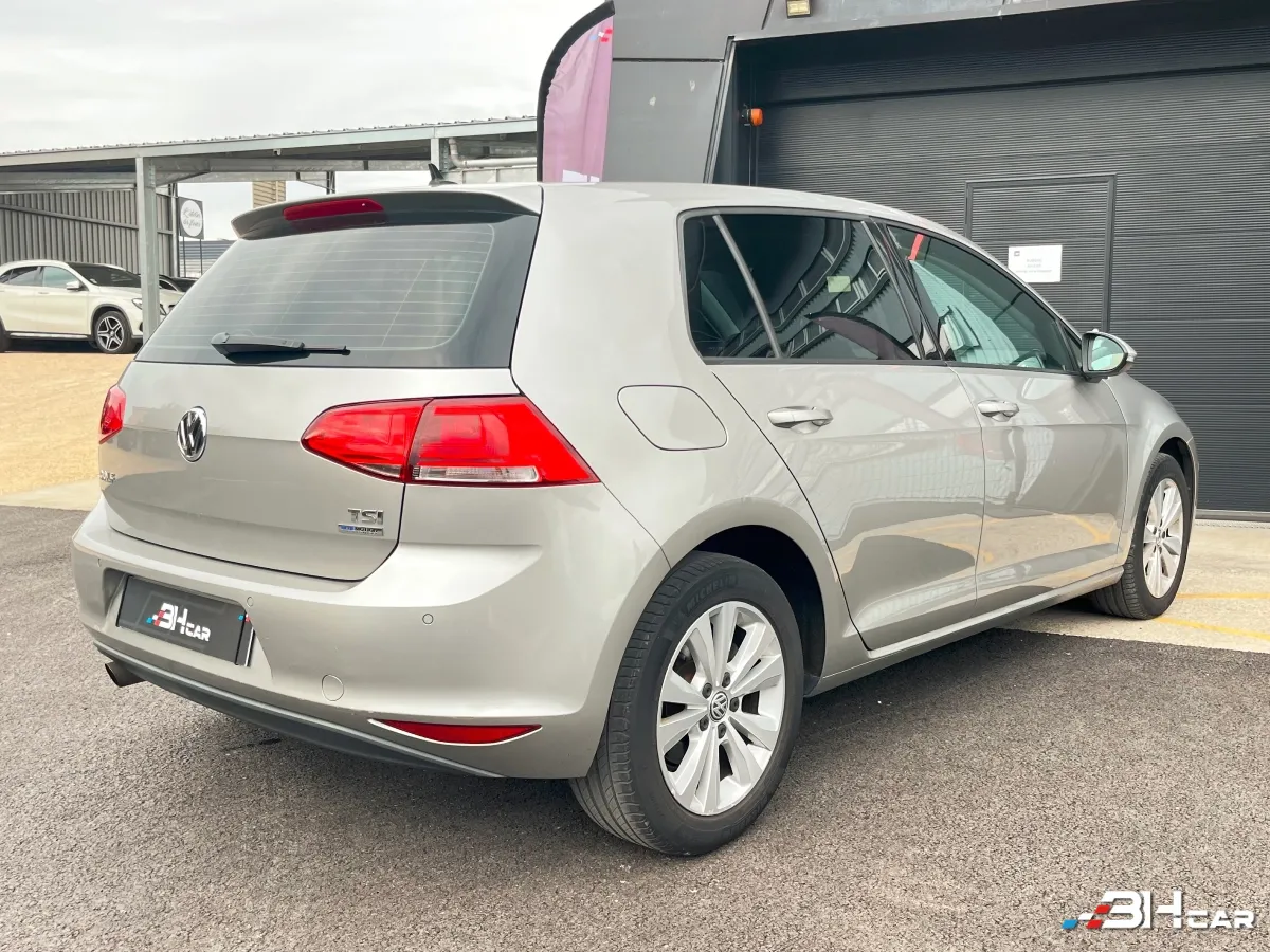 Volkswagen Golf - photo 8