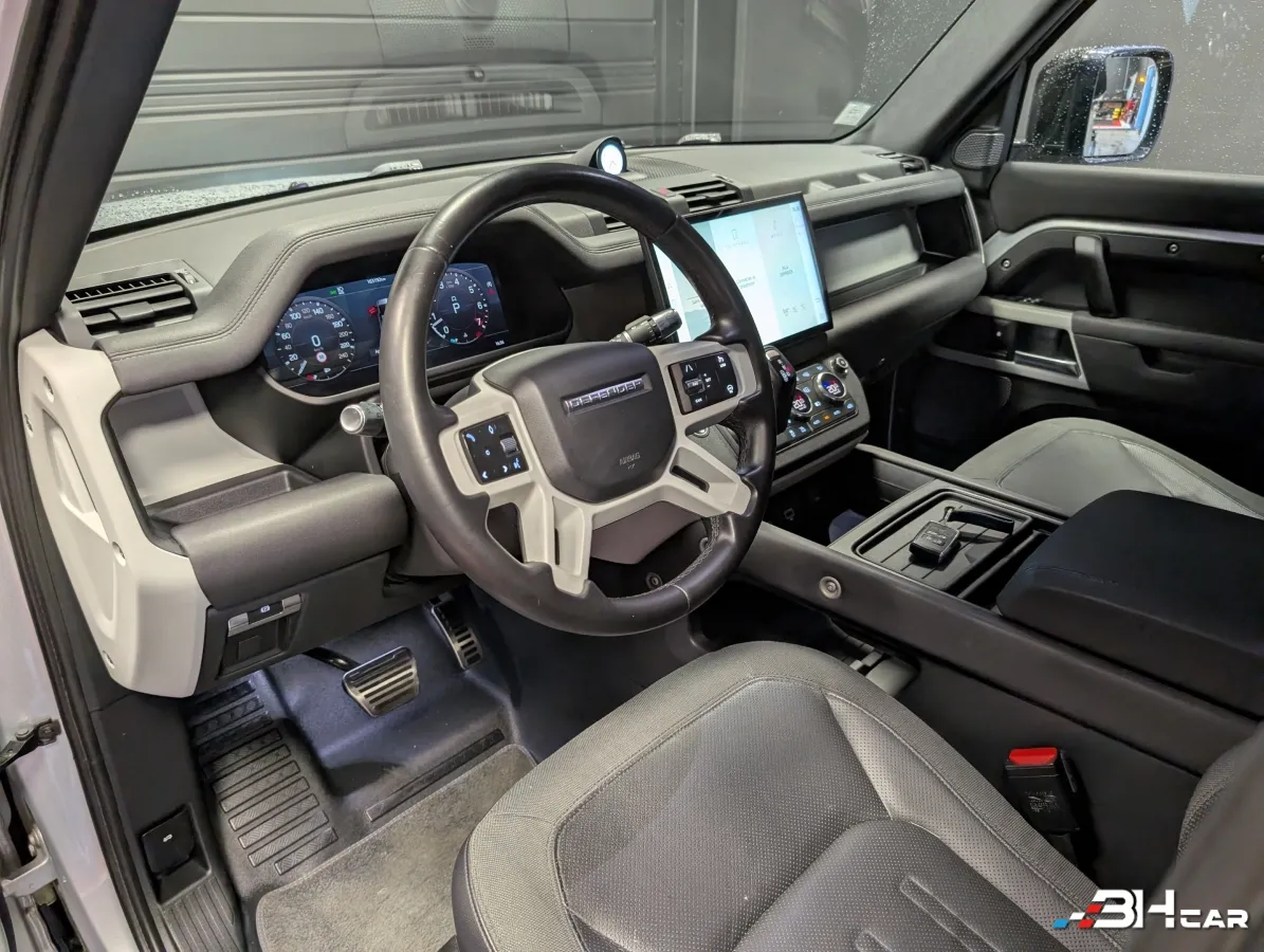 Land Rover Defender - photo 7