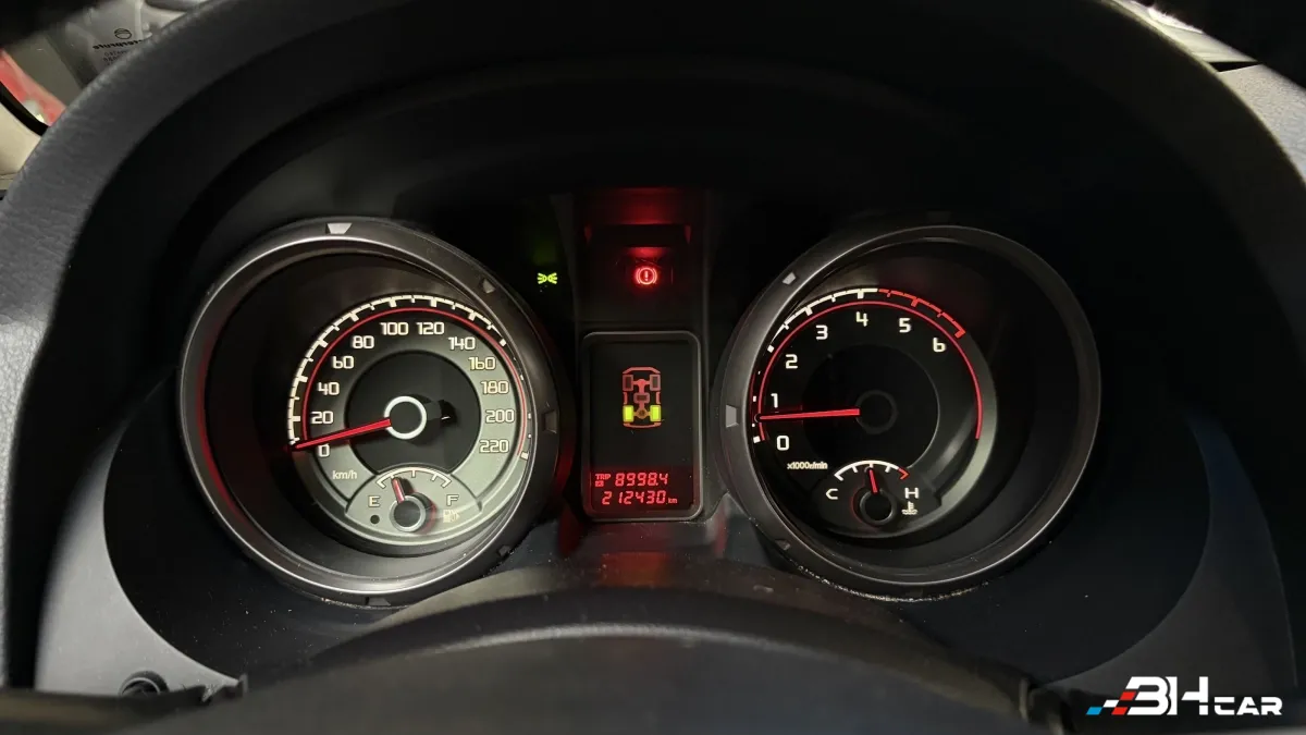Mitsubishi Pajero - photo 19