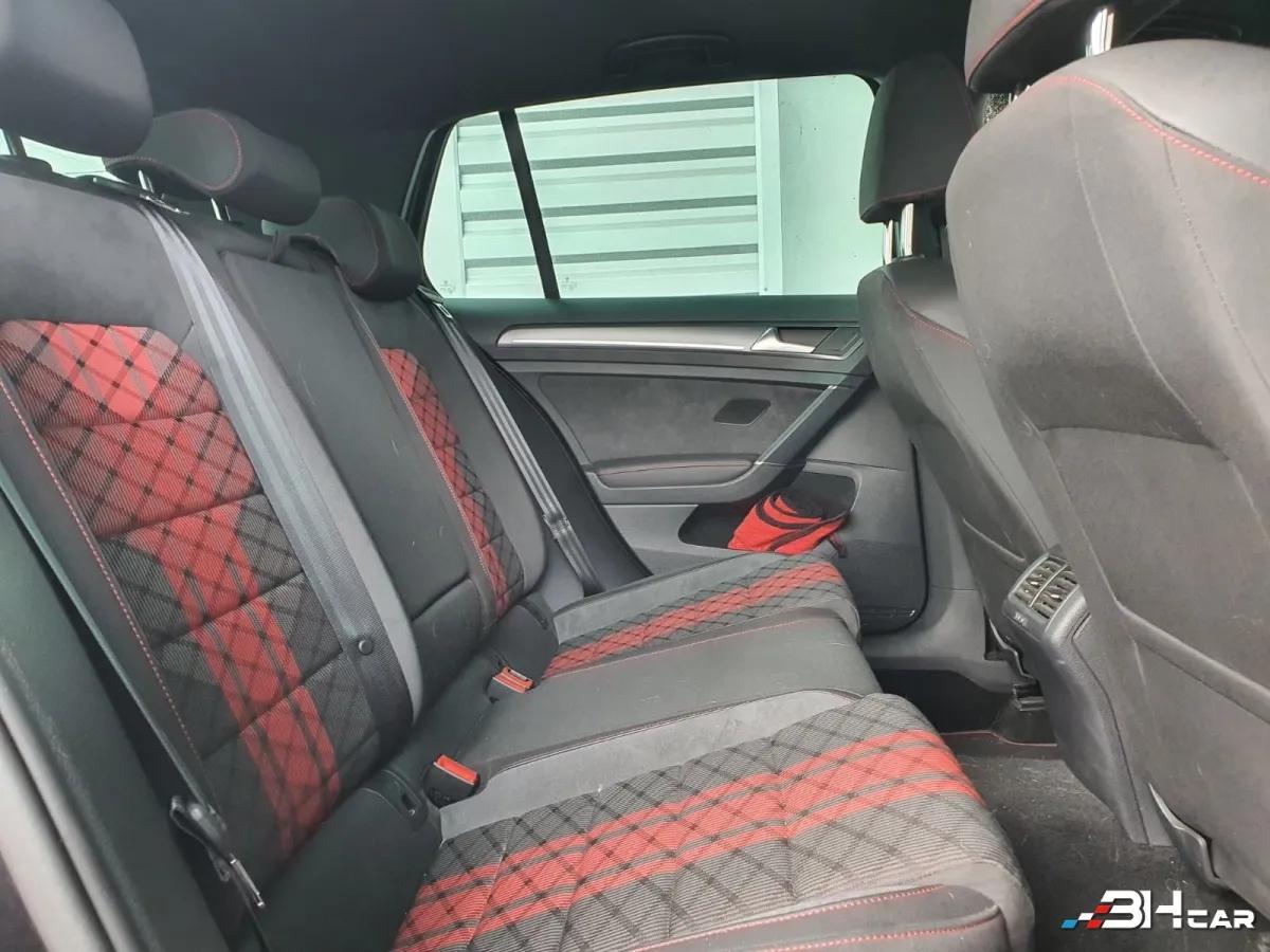 Aperçu indisponible de Volkswagen Golf