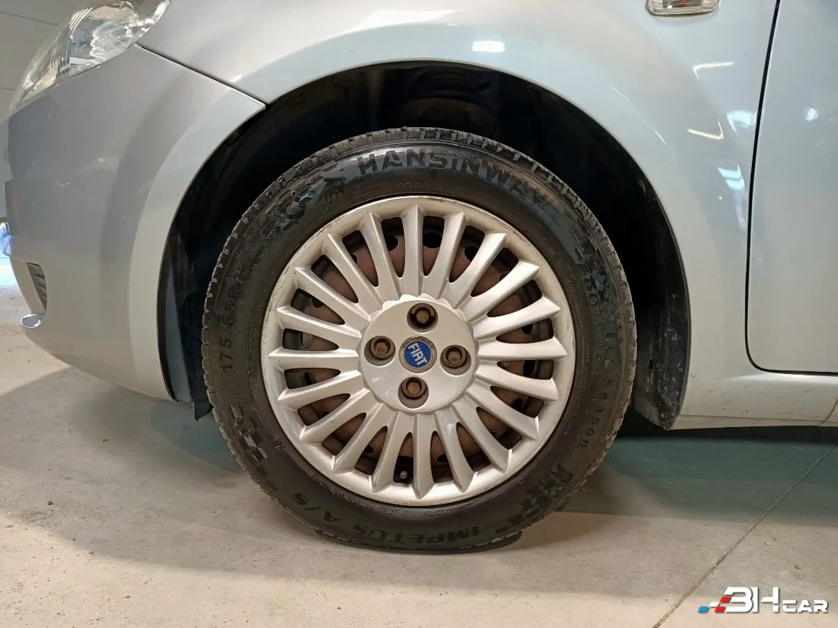 Fiat Grande Punto - photo 24