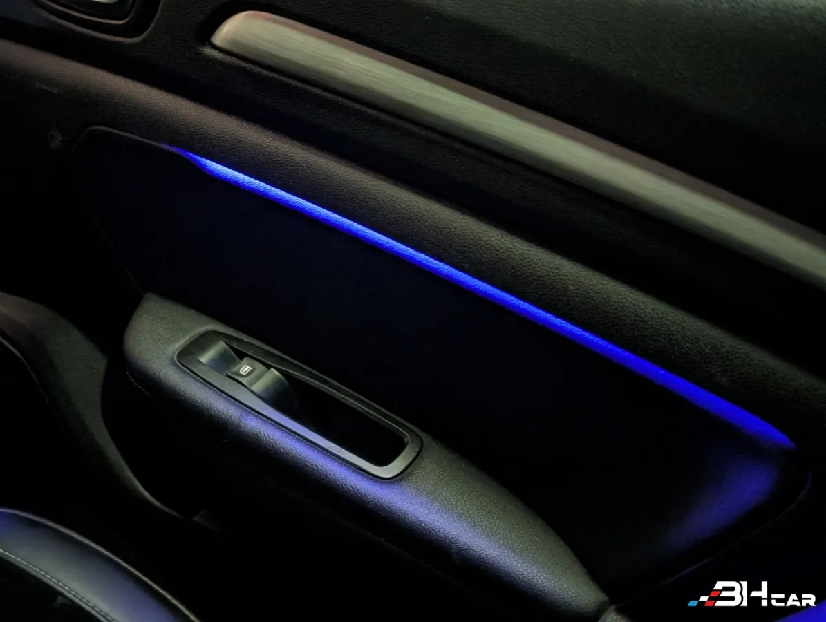 Renault Megane - photo 32