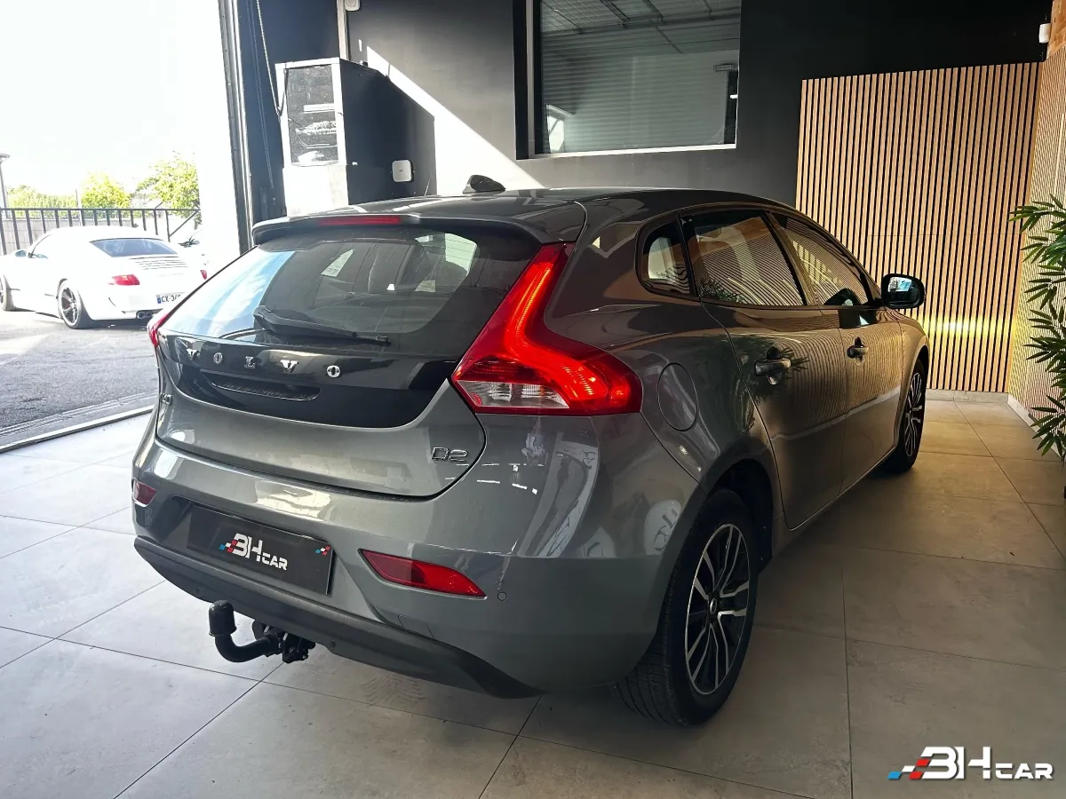 Volvo V40 - photo 7