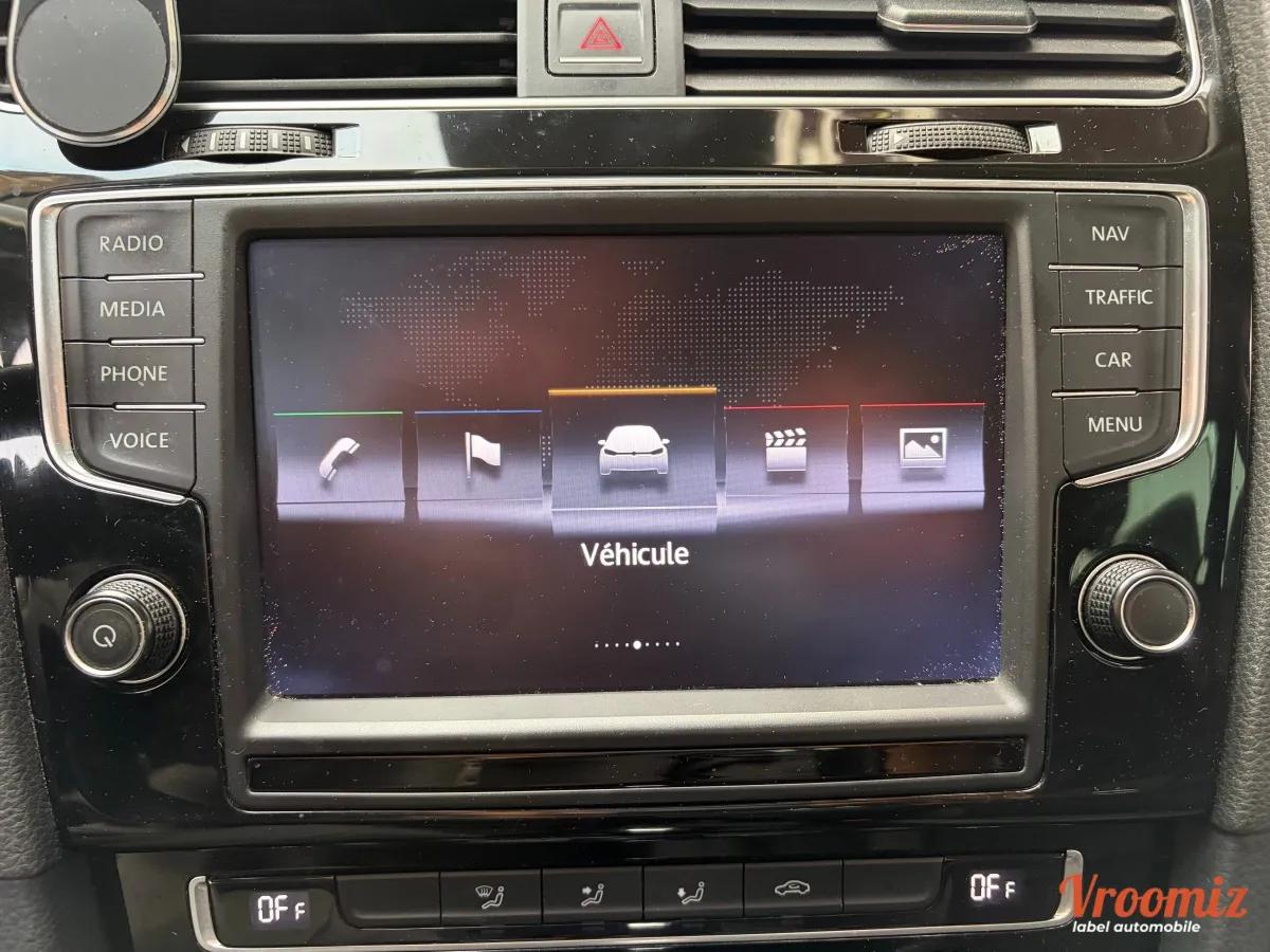 Volkswagen Golf 2.0 TDI 150 BLUEMOTION CARAT DSG BVA