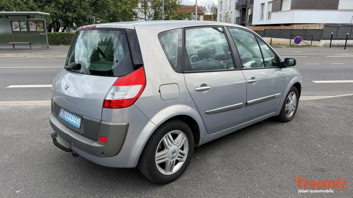 Renault Scenic 2.0 135 BVA