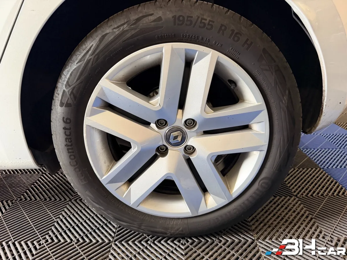 Renault Clio - photo 26