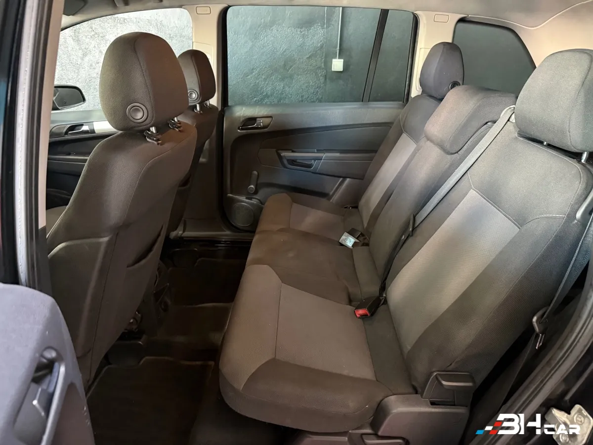 Opel Zafira - photo 15