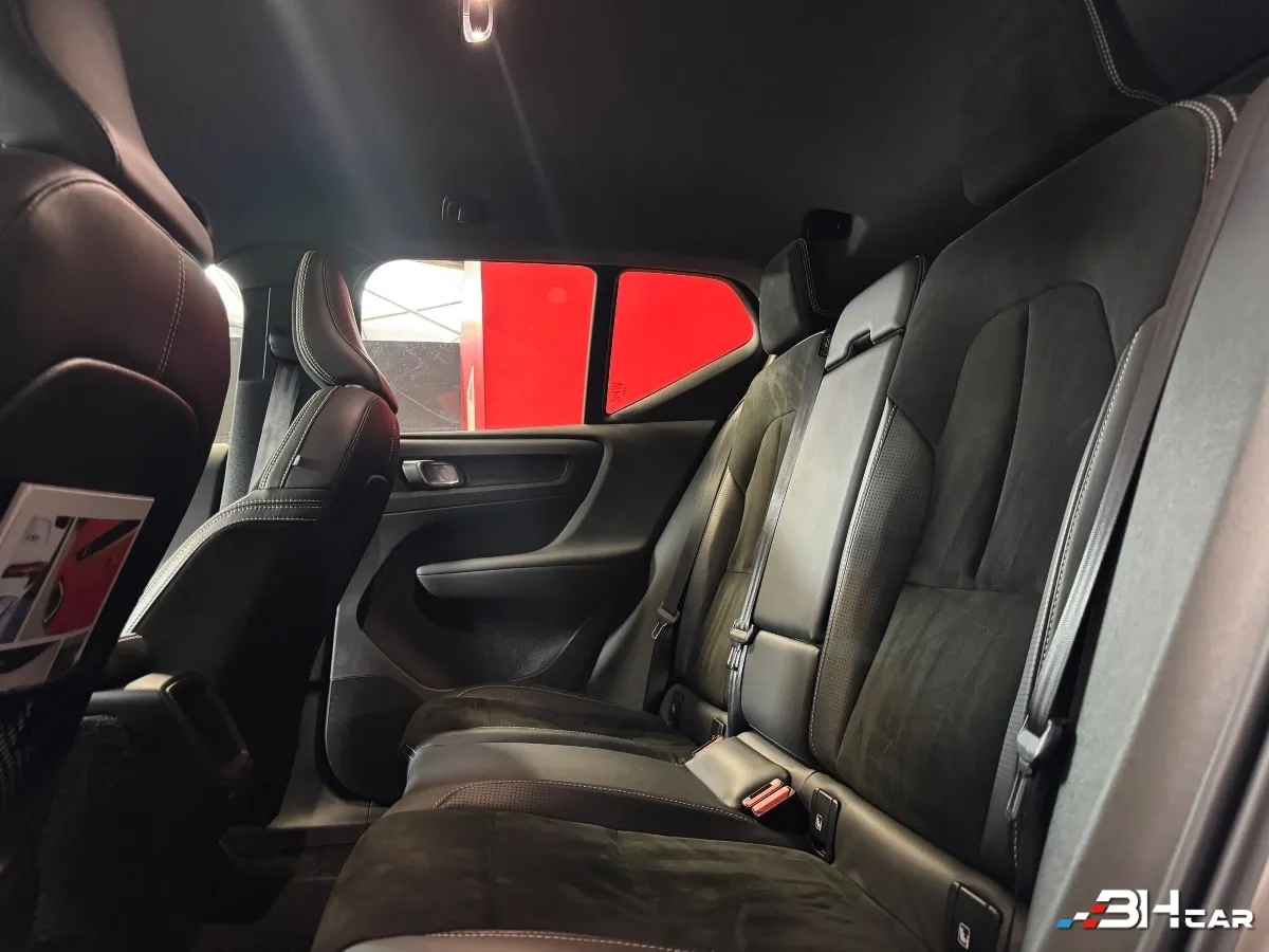 Volvo Xc40 - photo 10